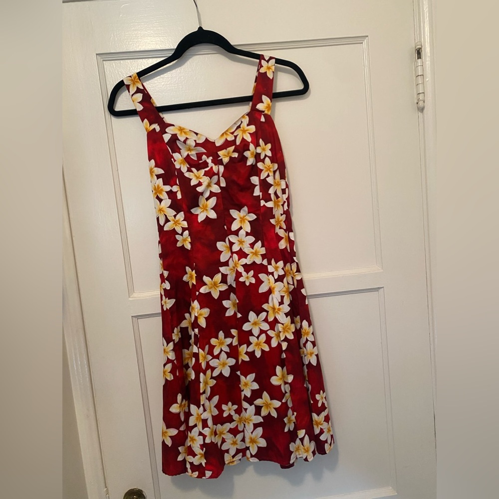 Vintage Hawaiian plumeria dress.sundress